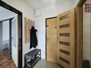 Pronájem bytu 2+kk, Liberec - Liberec VI-Rochlice, Dobiášova, 40 m2