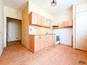 Prodej bytu 2+1, Orlová, Masarykova třída, 63 m2