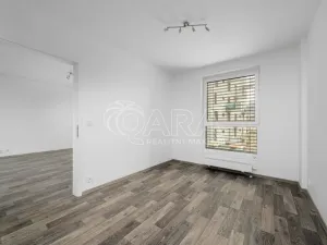 Pronájem bytu 2+kk, Liberec - Liberec III-Jeřáb, U Nisy, 63 m2