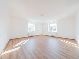 Pronájem bytu 3+1, Praha - Velká Chuchle, V úvoze, 80 m2