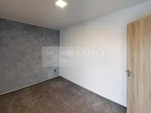 Pronájem bytu 3+kk, Šaratice, Náves, 45 m2