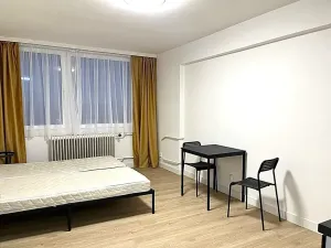 Pronájem bytu 1+kk, Praha - Radotín, Vrážská, 29 m2