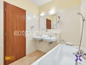 Prodej bytu 2+kk, Luhačovice, Solné, 68 m2