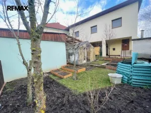 Prodej rodinného domu, Černilov, 248 m2