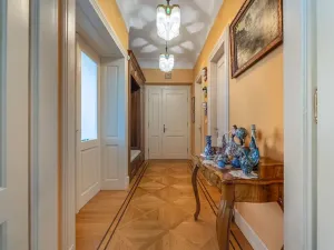 Pronájem bytu 3+1, Praha - Malá Strana, U lužického semináře, 111 m2