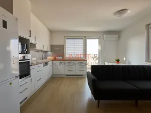 Prodej bytu 3+kk, Hustopeče, Gen. Peřiny, 64 m2