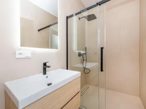 Pronájem bytu 2+kk, Praha - Nusle, U křížku, 50 m2