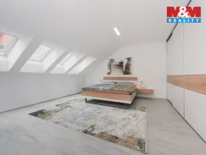 Pronájem bytu 2+kk, Pardubice - Zelené Předměstí, Na Hrádku, 68 m2