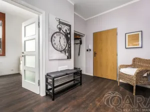 Pronájem bytu 4+kk, Čelákovice, náměstí 5. května, 114 m2