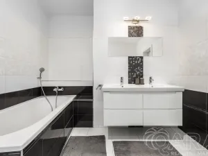 Pronájem bytu 4+kk, Čelákovice, náměstí 5. května, 114 m2