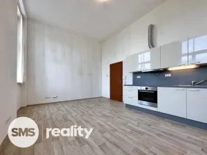 Pronájem bytu 1+kk, Opava - Město, Popská, 38 m2
