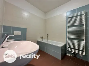 Pronájem bytu 1+kk, Opava - Město, Popská, 38 m2