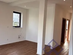 Prodej rodinného domu, Polerady, 380 m2