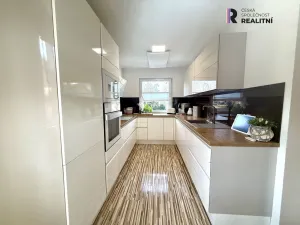 Prodej rodinného domu, Luby, Petra Bezruče, 200 m2