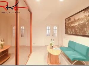 Pronájem kanceláře, Roudnice nad Labem, Husovo náměstí, 101 m2