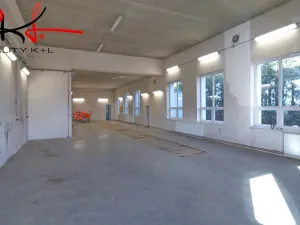 Pronájem výrobních prostor, Martiněves, 198 m2
