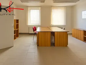 Pronájem výrobních prostor, Martiněves, 198 m2