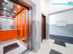 Pronájem bytu 2+kk, Karlovy Vary, Mattoniho nábřeží, 62 m2