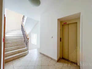 Pronájem bytu 3+kk, Praha - Vršovice, Holandská, 84 m2