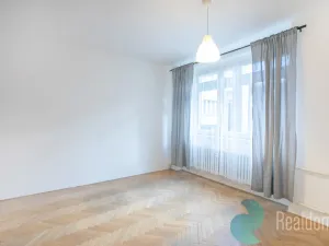 Pronájem bytu 1+1, Praha - Smíchov, Stroupežnického, 43 m2