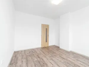 Prodej bytu 3+1, Tlustice, 72 m2