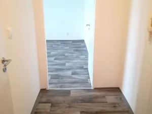 Pronájem bytu 1+1, Ostrava - Poruba, Maďarská, 39 m2