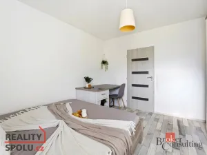 Prodej bytu 3+kk, Sezemice, Nerudova, 65 m2