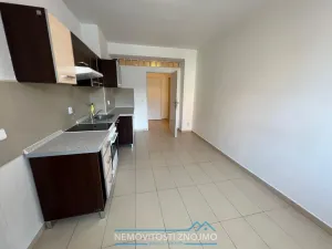 Pronájem bytu 2+kk, Znojmo, nám. Kpt. Otm. Chlupa, 42 m2