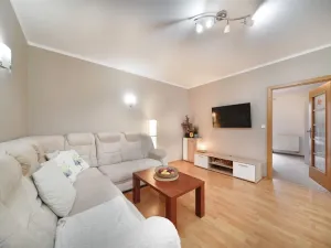 Prodej bytu 3+kk, Líšnice, 74 m2