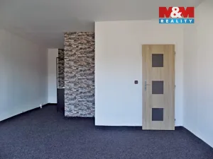 Prodej bytu 1+kk, Ústí nad Labem - Krásné Březno, V Oblouku, 31 m2