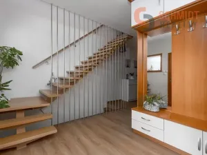 Prodej rodinného domu, Hustopeče, U Větrolamu, 300 m2
