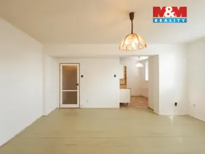 Prodej bytu 3+1, Benešov, Bezručova, 57 m2