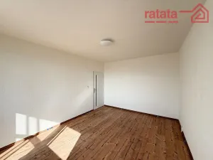 Pronájem bytu 2+1, Klášterec nad Ohří, Jana Ámose Komenského, 60 m2