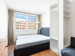 Pronájem bytu 1+kk, Praha - Troja, Hnězdenská, 25 m2