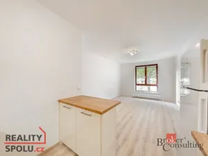 Pronájem bytu 2+kk, Hostivice, Čsl. armády, 42 m2