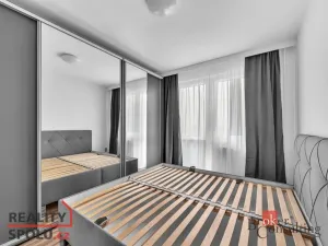 Pronájem bytu 2+kk, Hradec Králové - Kukleny, Pražská třída, 52 m2