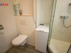 Pronájem bytu 2+1, Hradec Králové - Slezské Předměstí, Myslivečkova, 43 m2