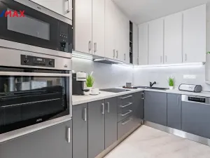 Prodej bytu 1+kk, Praha - Letňany, Miroslava Hajna, 48 m2