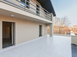Pronájem činžovního domu, Praha - Hloubětín, Aloisovská, 340 m2