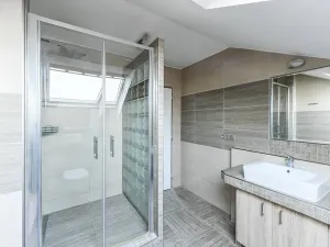 Pronájem ubytování, Praha - Hloubětín, Aloisovská, 340 m2