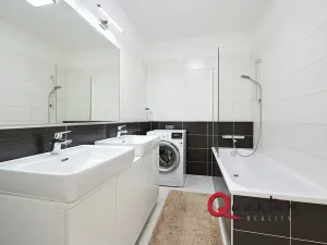 Pronájem bytu 4+kk, Praha - Horní Měcholupy, Padovská, 96 m2