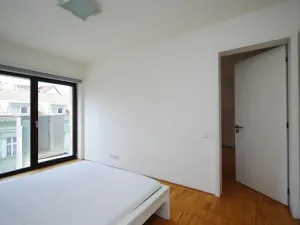 Pronájem bytu 2+kk, Praha - Žižkov, Prokopova, 58 m2
