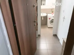 Pronájem bytu 1+kk, Zlín, U Trojáku, 27 m2