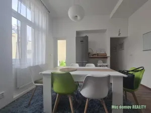 Pronájem bytu 3+kk, Praha - Karlín, Křižíkova, 74 m2