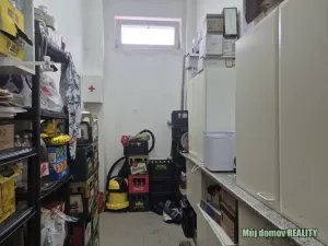 Pronájem restaurace, Praha - Letňany, Třinecká, 124 m2