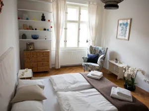 Pronájem bytu 3+kk, Praha - Podolí, Na dolinách, 68 m2