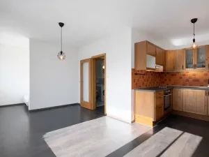 Pronájem bytu 1+kk, Praha - Velká Chuchle, Mrkosova, 36 m2