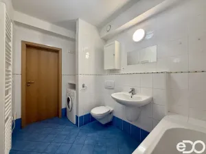 Pronájem bytu 1+kk, Praha, Tibetská, 34 m2