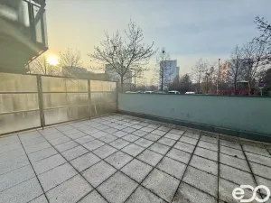 Pronájem bytu 1+kk, Praha, Tibetská, 34 m2