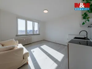 Prodej bytu 2+kk, Horní Slavkov, U Lesoparku, 35 m2